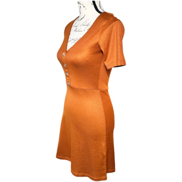 Hyped Unicorn Ribbed Button-Front Dress - Flattering & Trendy, Size S - Picture 4 of 6